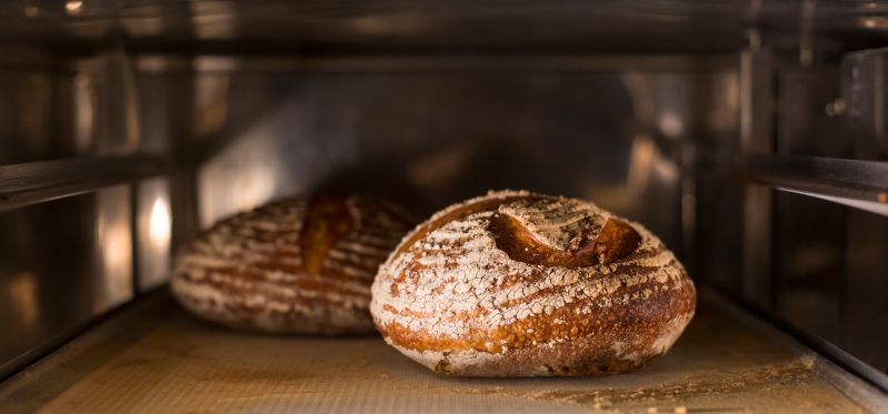 Schwaden bzw. Bedampfen von Brot